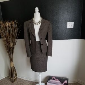 Tahari ASL Brown Tweed Two-Piece Skirt Suit